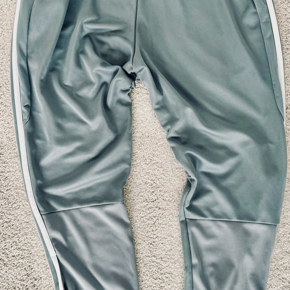 Adidas Tito 22 Track Pants with Tapered Fit and Iconic Stripes - Picture 2 of 5
